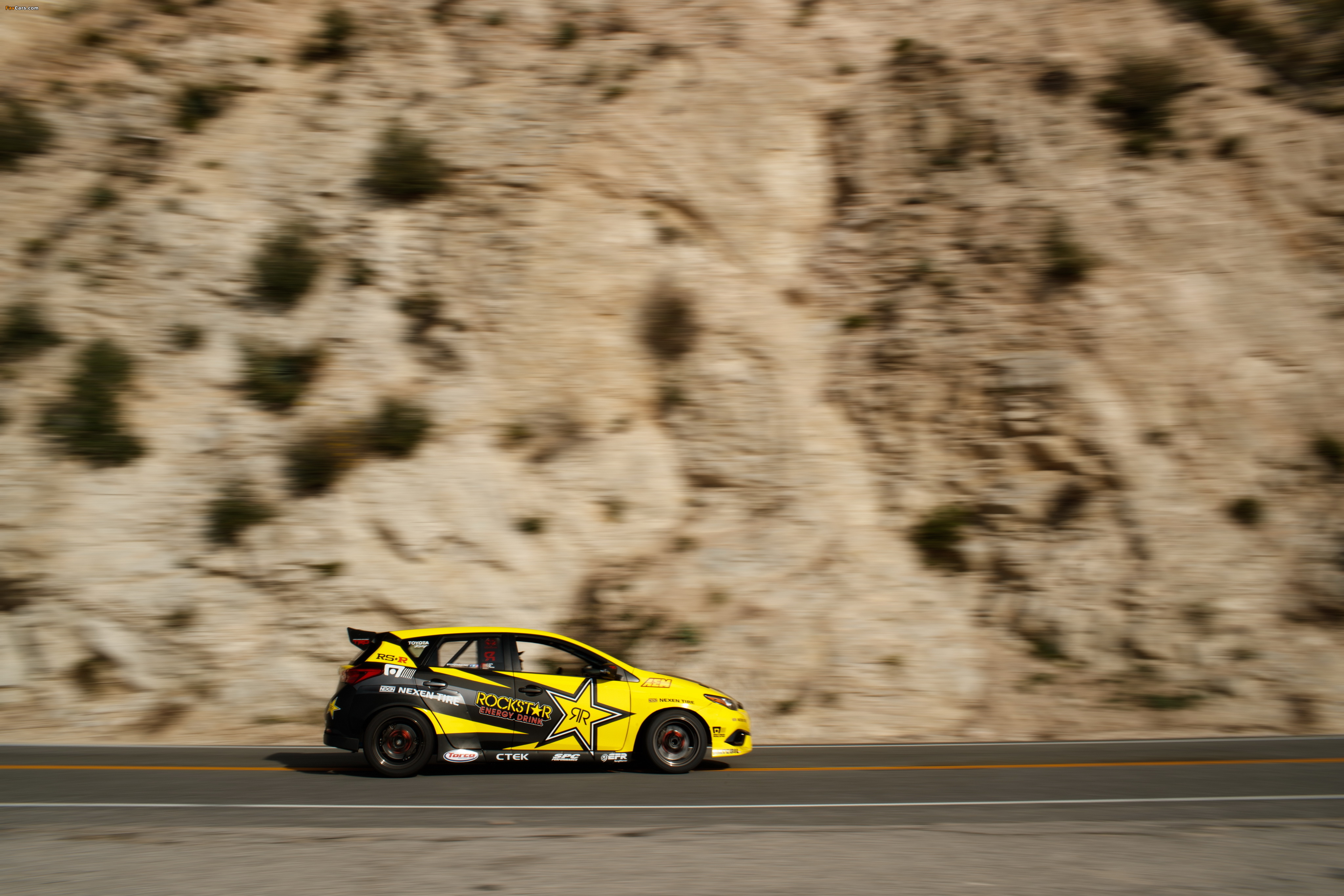 Papadakis Racing Toyota Corolla iM 2017 images (4096 x 2731)