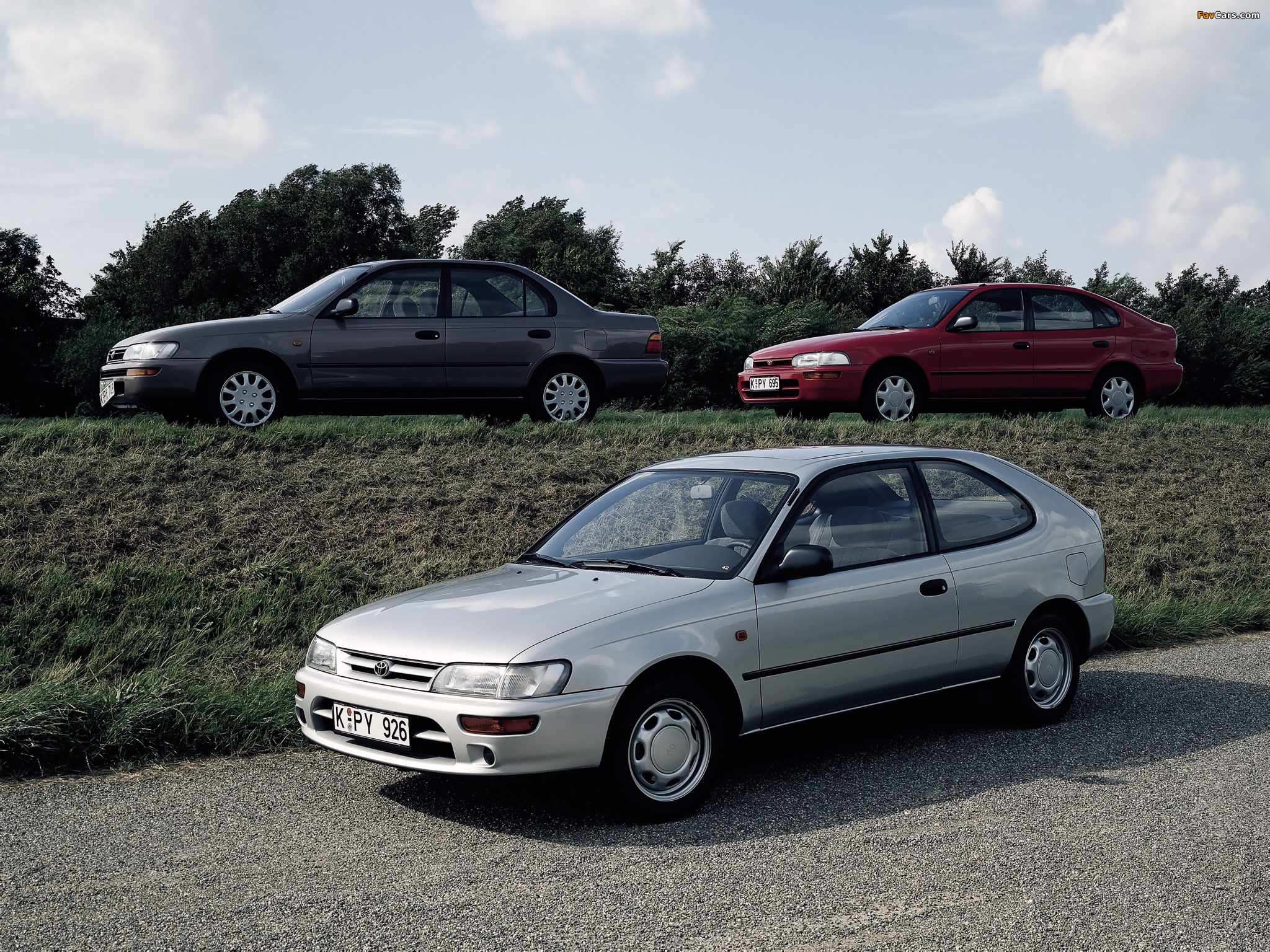 Toyota Corolla images (2048 x 1536)