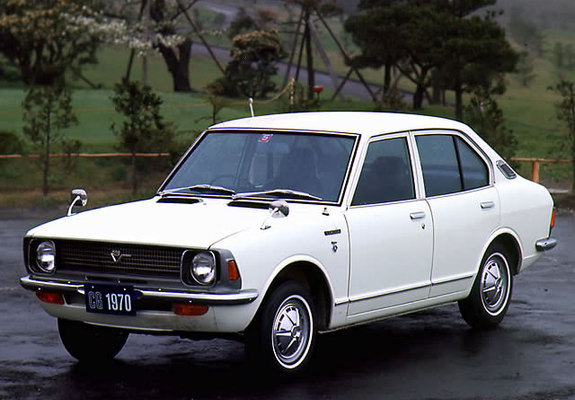 Toyota Corolla 4-door Sedan (KE20) 1970–74 wallpapers
