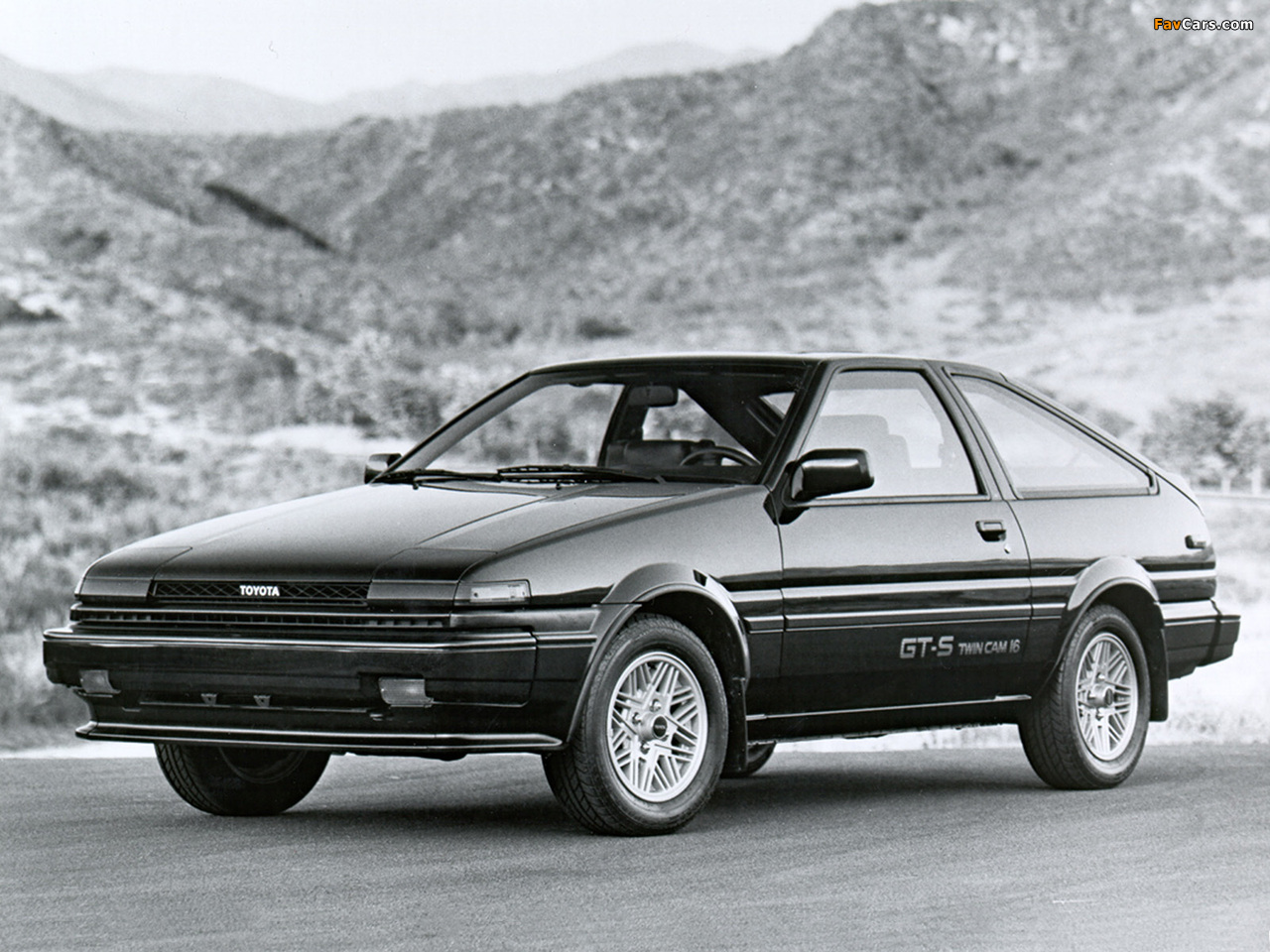 Toyota Corolla GT-S Sport Liftback (AE86) 1985–86 wallpapers (1280 x 960)