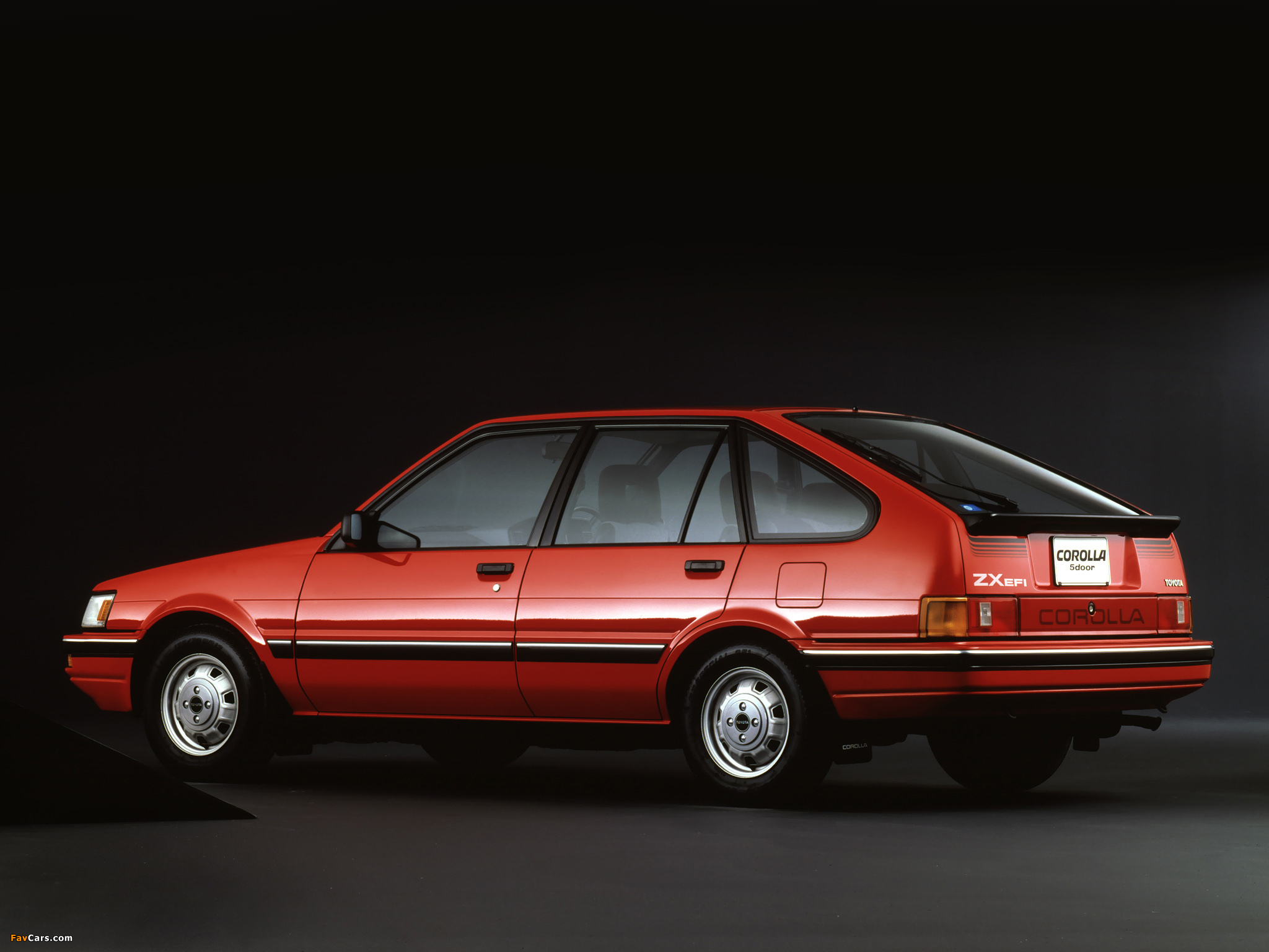 Toyota Corolla 5-door ZX (AE80/AE81) 1985–87 wallpapers (2048 x 1536)