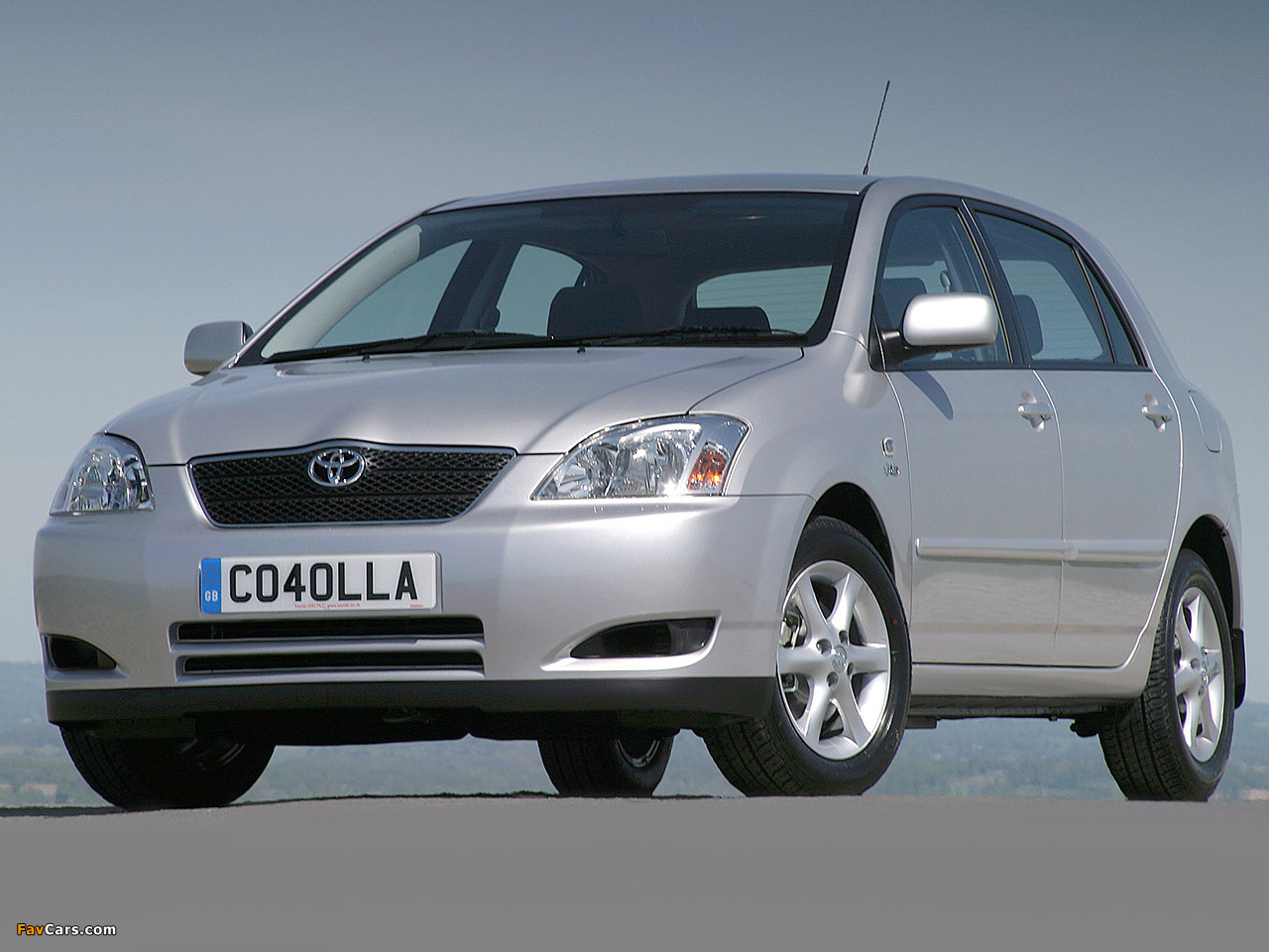 Toyota Corolla 5-door UK-spec 2001–04 wallpapers (1280 x 960)