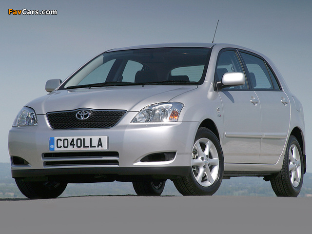 Toyota Corolla 5-door UK-spec 2001–04 wallpapers (640 x 480)