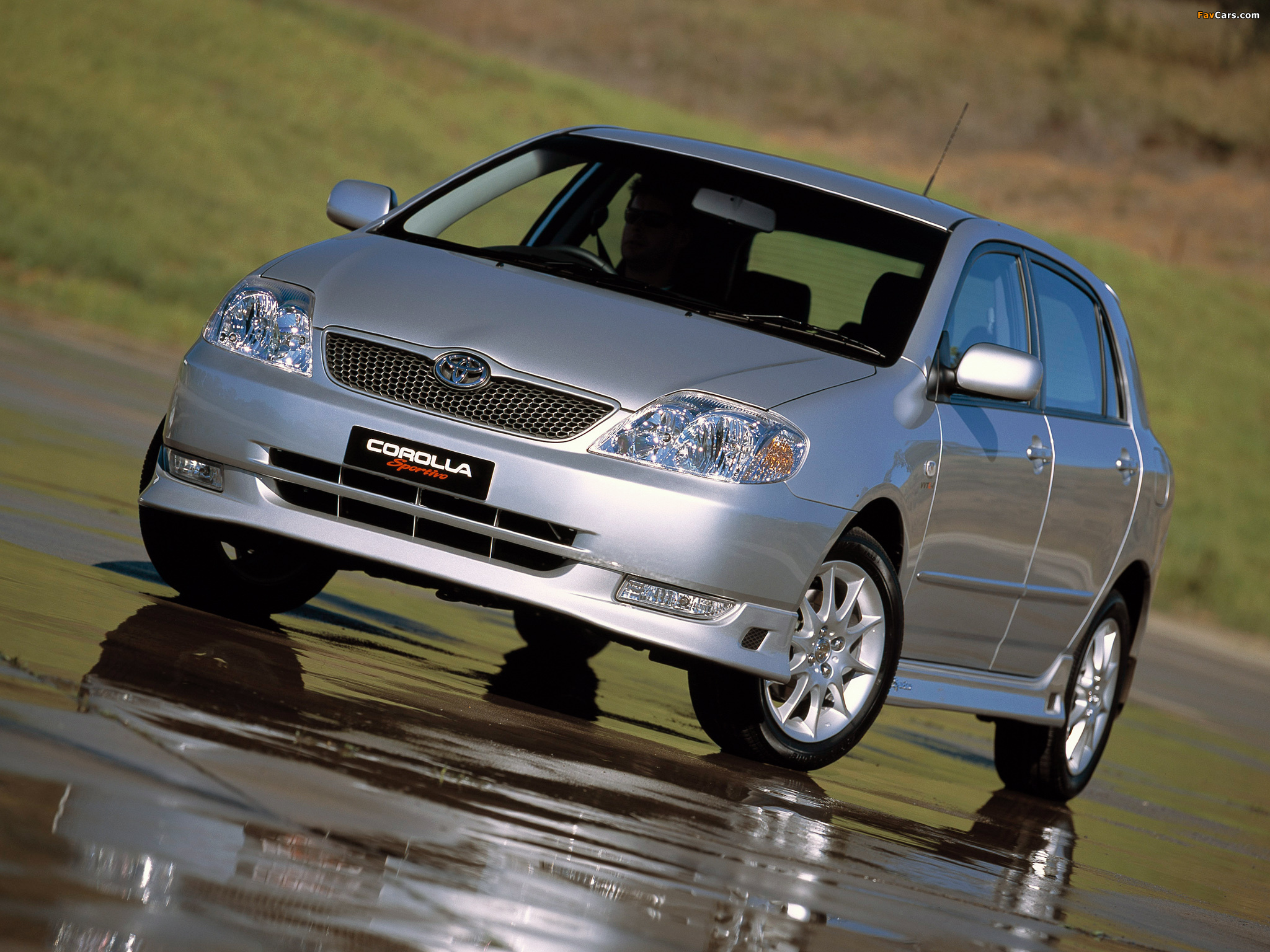 Toyota Corolla Sportivo 5-door 2003–04 wallpapers (2048 x 1536)