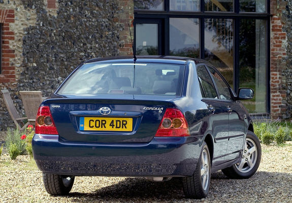 Toyota Corolla Sedan UK-spec 2004–07 wallpapers