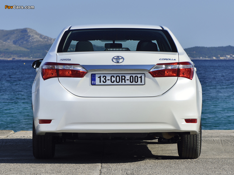 Toyota Corolla EU-spec 2013 wallpapers (800 x 600)