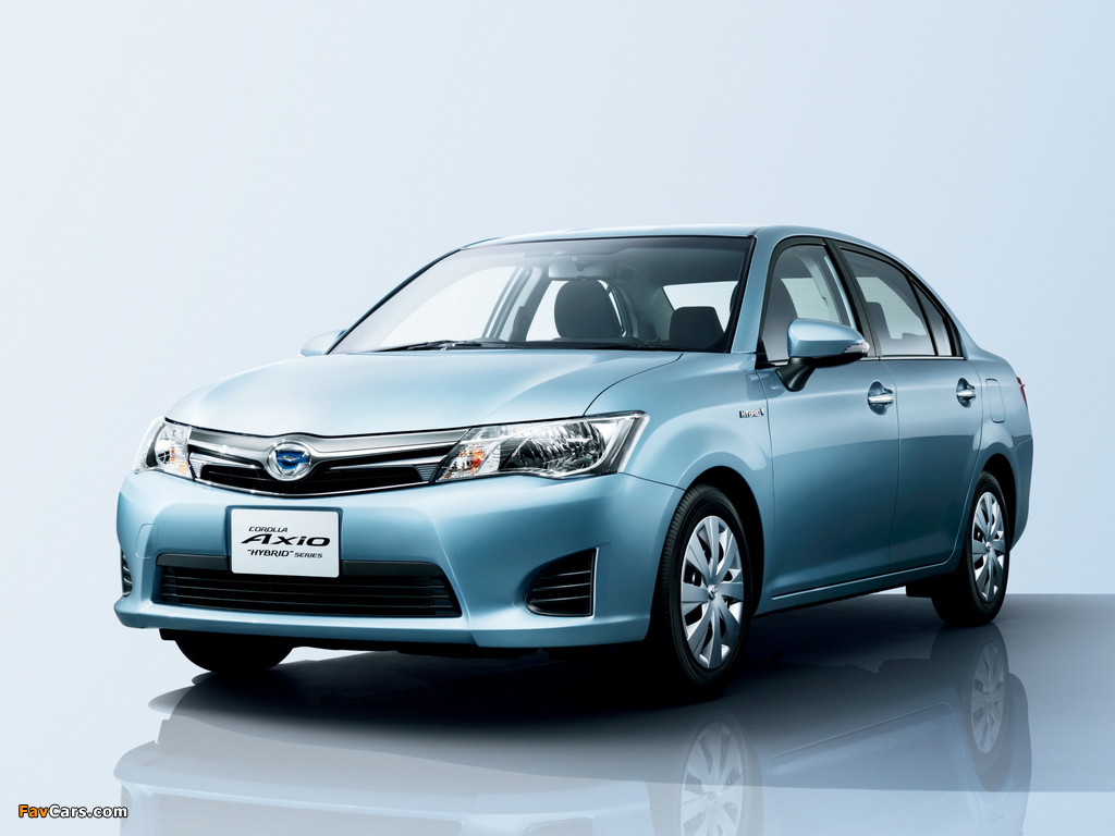 Toyota Corolla Axio Hybrid G 2013 wallpapers (1024 x 768)