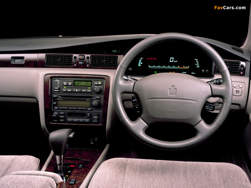 Photos of Toyota Crown Majesta (S150) 1995–99 (800 x 600)