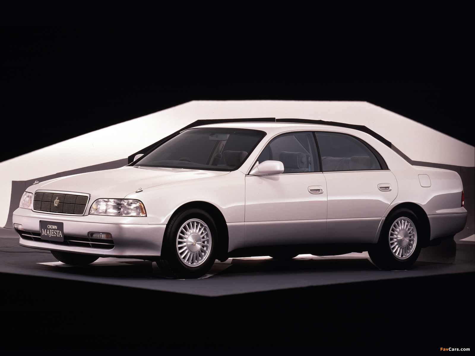 Pictures of Toyota Crown Majesta (S140) 1991–95 (1600 x 1200)