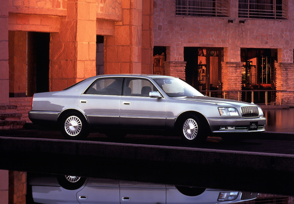 Toyota Crown Majesta (S150) 1995–99 photos