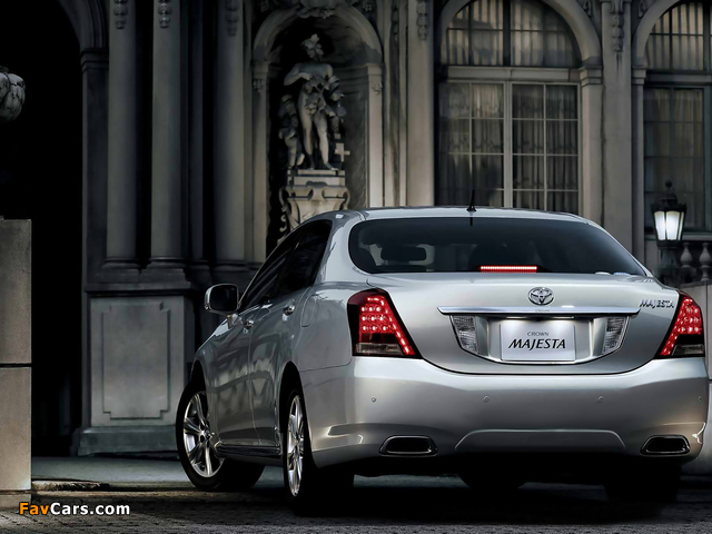 Toyota Crown Majesta (S200) 2009 pictures (640 x 480)