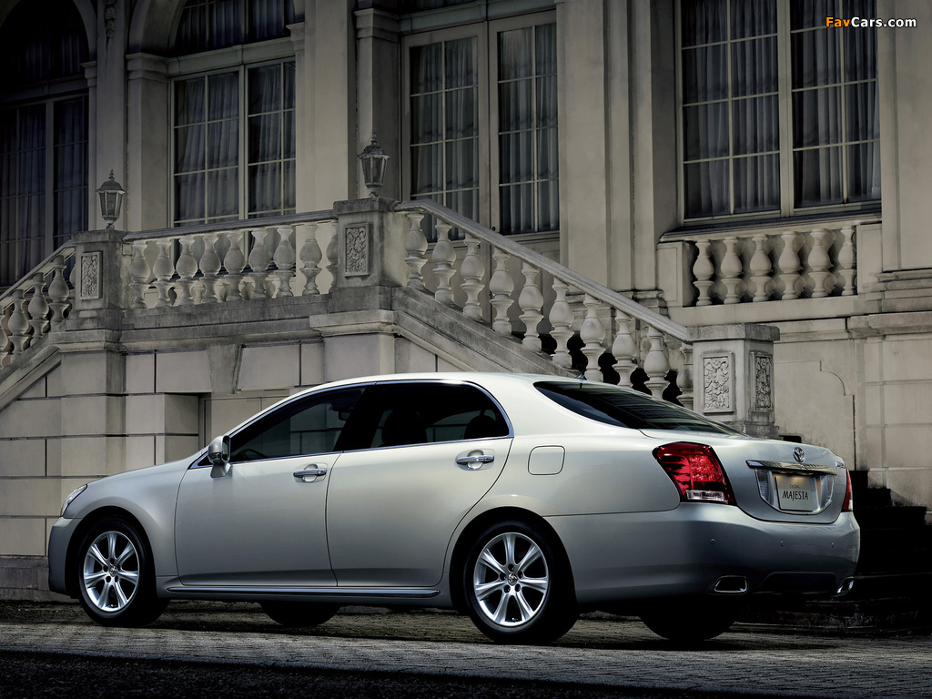 Toyota Crown Majesta (S200) 2009 wallpapers (1024 x 768)