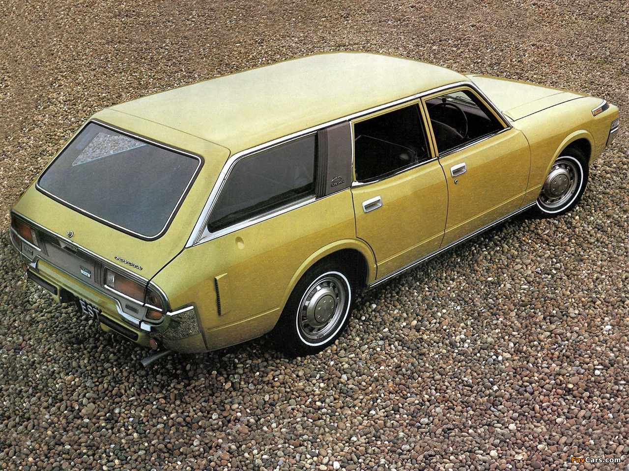 Images of Toyota Crown Estate (S60,S70) 1971–74 (1280 x 960)