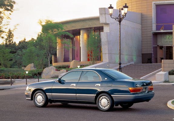 Images of Toyota Crown (S140) 1993–95