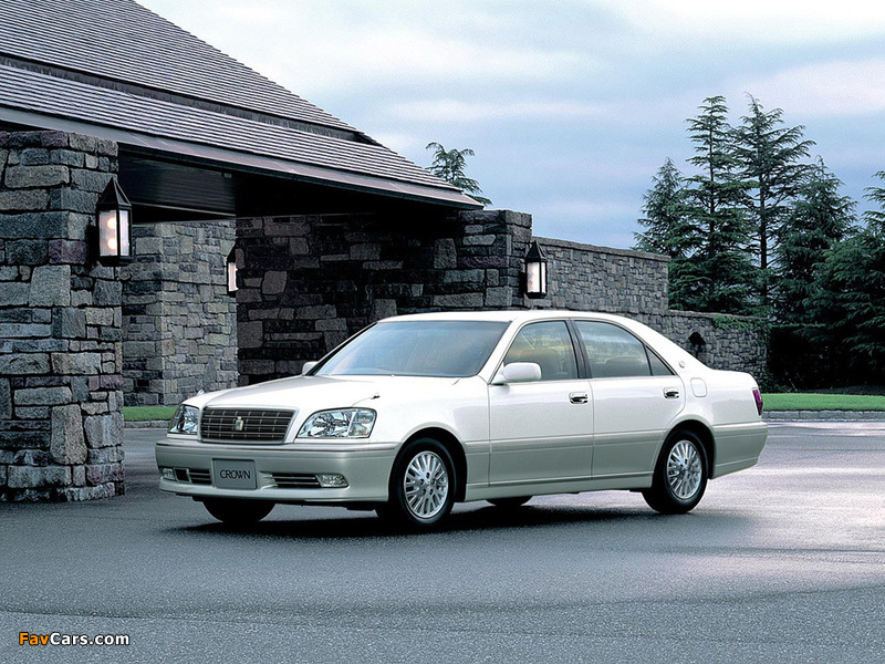 Images of Toyota Crown Royal Saloon (S170) 1999–2003 (800 x 600)