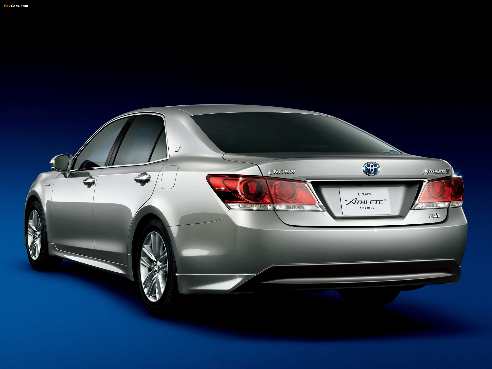 Images of Toyota Crown Hybrid Athlete (S210) 2012 (2048 x 1536)