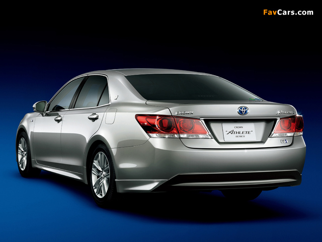 Images of Toyota Crown Hybrid Athlete (S210) 2012 (640 x 480)