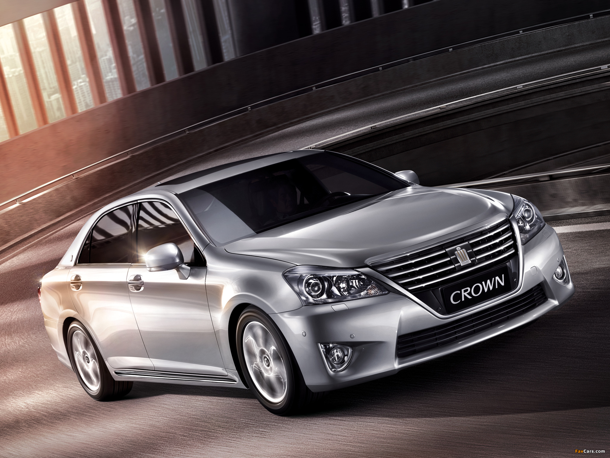 Images of Toyota Crown Royal Saloon VIP CN-spec (S200) 2012 (2048 x 1536)