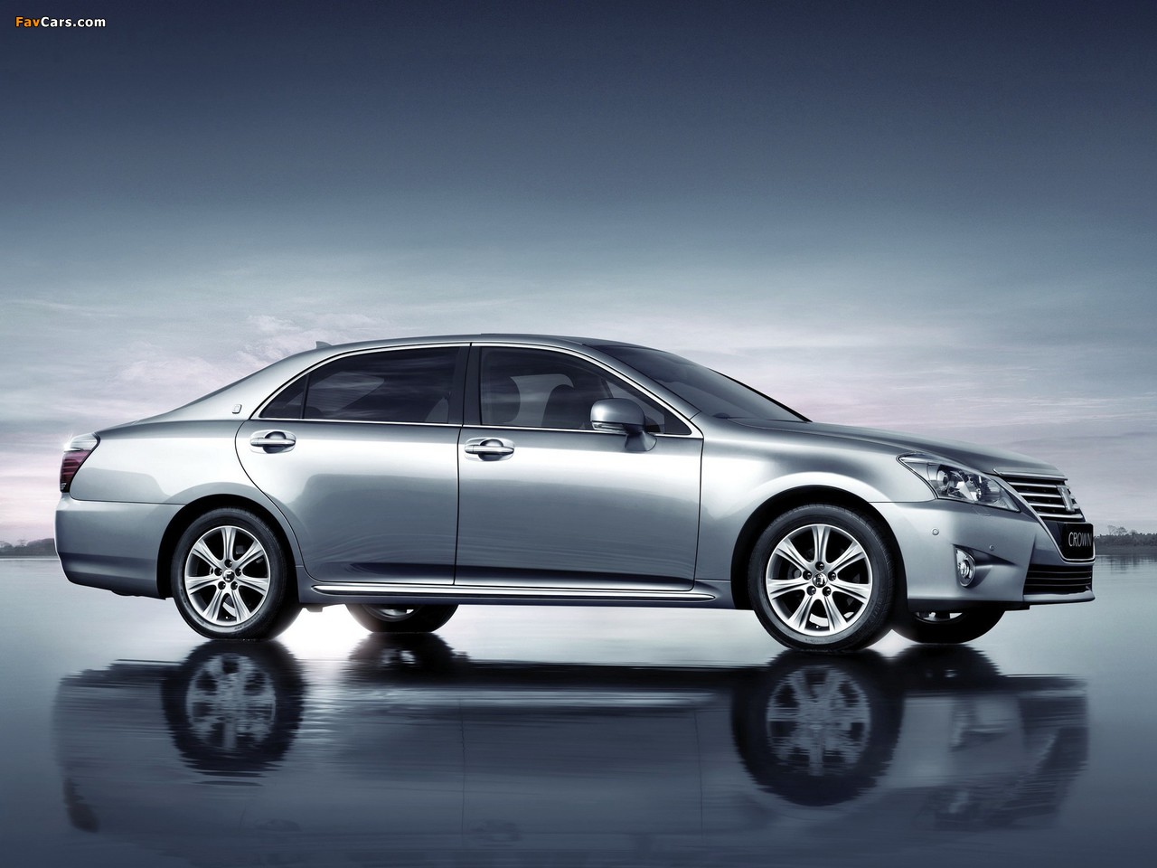 Images of Toyota Crown Royal Saloon VIP CN-spec (S200) 2012 (1280 x 960)