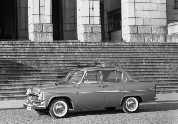 Photos of Toyopet Crown Deluxe (RS30) 1960–62
