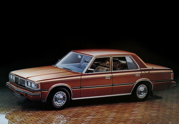 Photos of Toyota Crown Super Saloon Sedan EU-spec (MS112) 1980–82