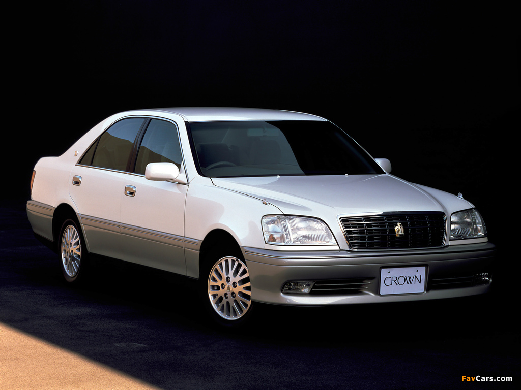 Photos of Toyota Crown Royal Saloon (S170) 1999–2003 (1024 x 768)