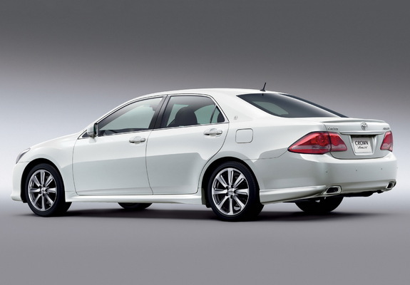 Photos of Toyota Crown Athlete (S200) 2008–10