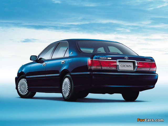 Pictures of Toyota Crown Royal Saloon (S170) 1999–2003 (640 x 480)
