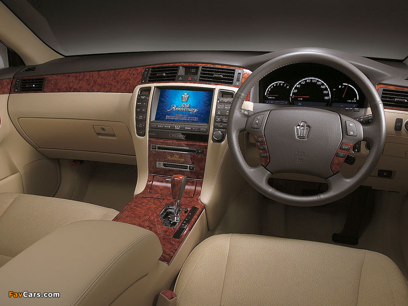 Pictures of Toyota Crown Royal (S180) 2003–08 (800 x 600)