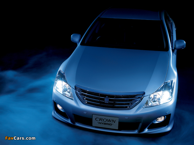 Pictures of Toyota Crown Hybrid (GWS204) 2008–10 (640 x 480)