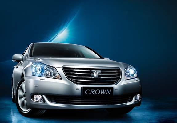Pictures of Toyota Crown Royal Saloon VIP CN-spec (S200) 2009–12