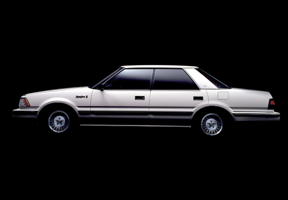 Toyota Crown Royal Saloon (S120) 1983–87 images