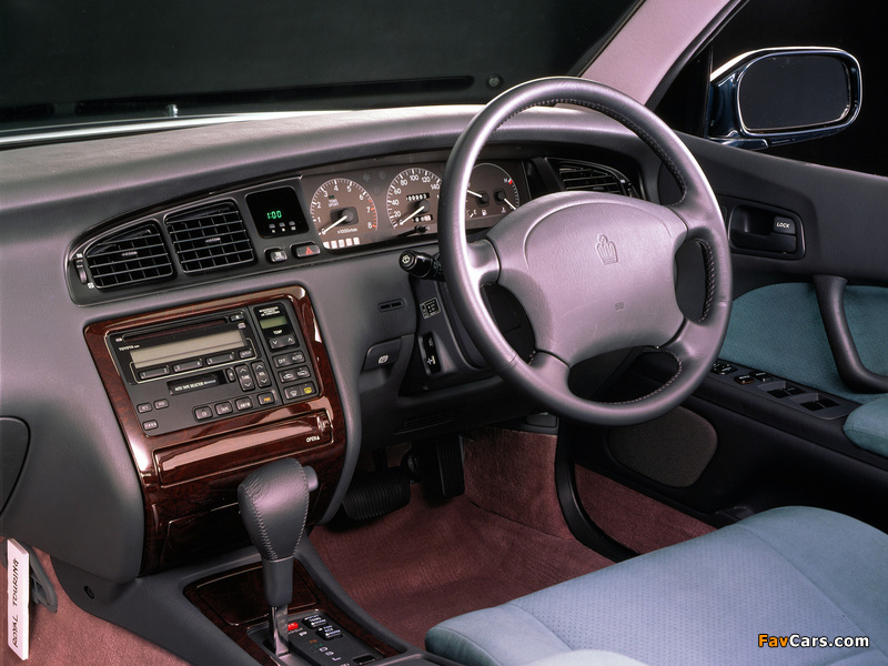 Toyota Crown (S140) 1991–93 images (800 x 600)