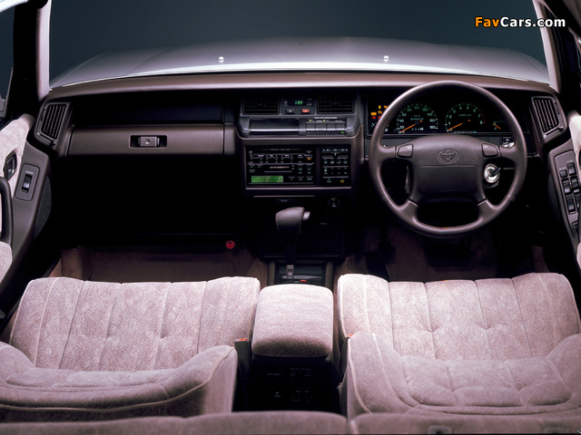 Toyota Crown Wagon 1991–99 pictures (640 x 480)