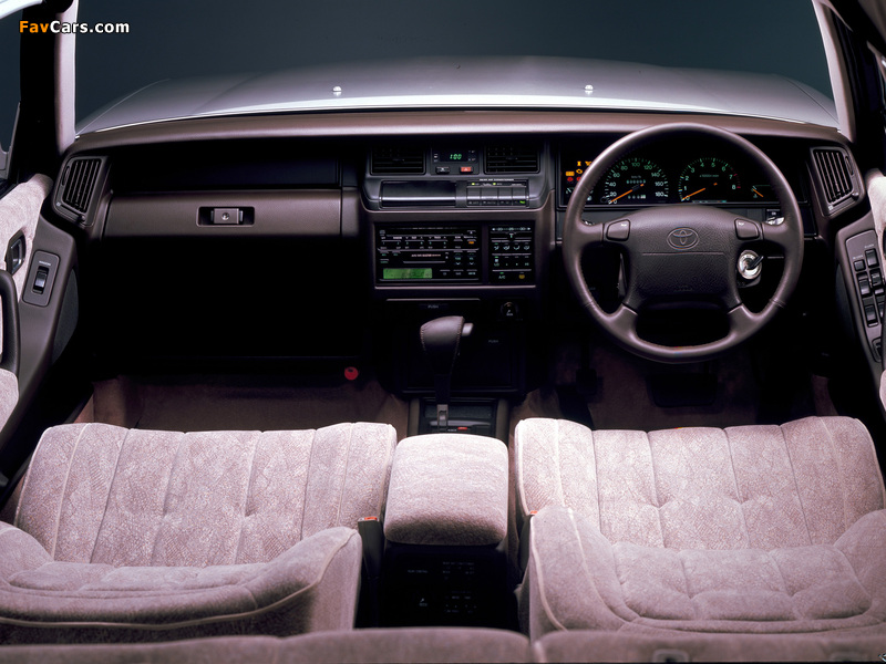 Toyota Crown Wagon 1991–99 pictures (800 x 600)