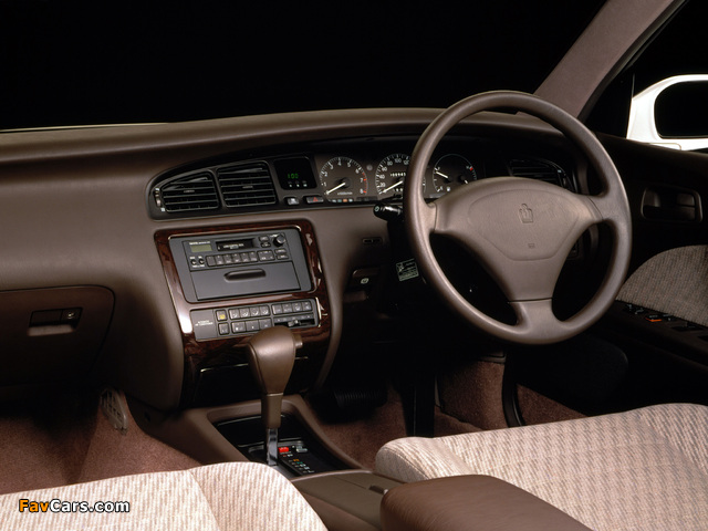 Toyota Crown (S140) 1993–95 photos (640 x 480)