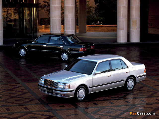 Toyota Crown Sedan (S150) 1995–2001 images (640 x 480)