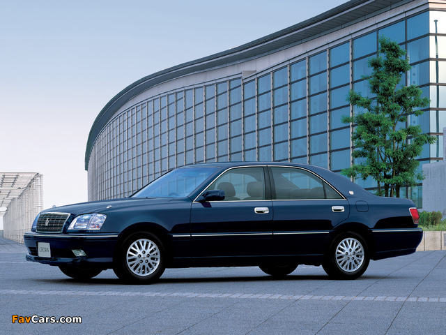 Toyota Crown Royal Saloon (S170) 1999–2003 photos (640 x 480)