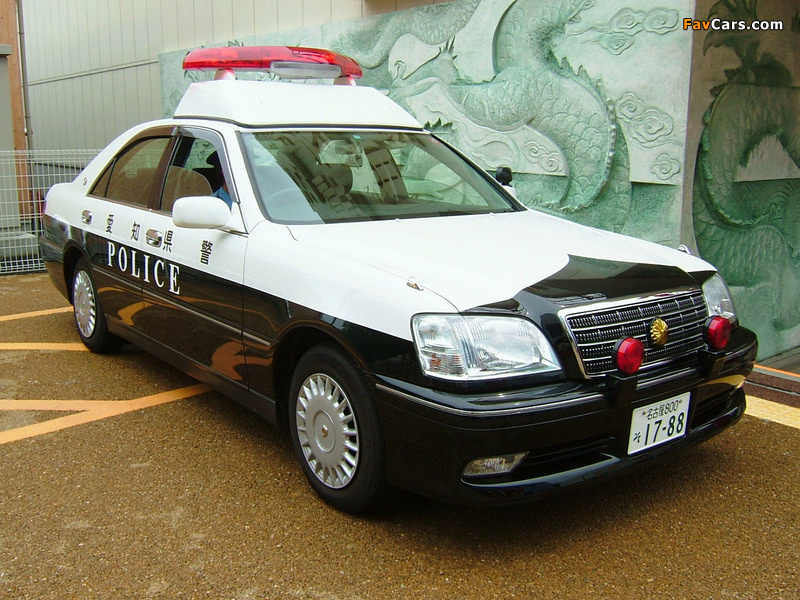 Toyota Crown Royal Saloon Police (S170) 1999–2003 pictures (800 x 600)
