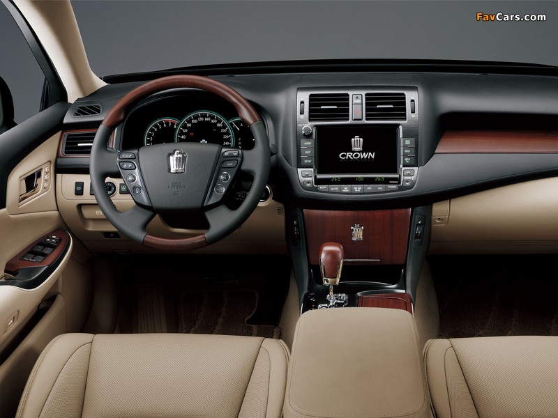 Toyota Crown Royal Saloon VIP CN-spec (S200) 2009–12 images (800 x 600)