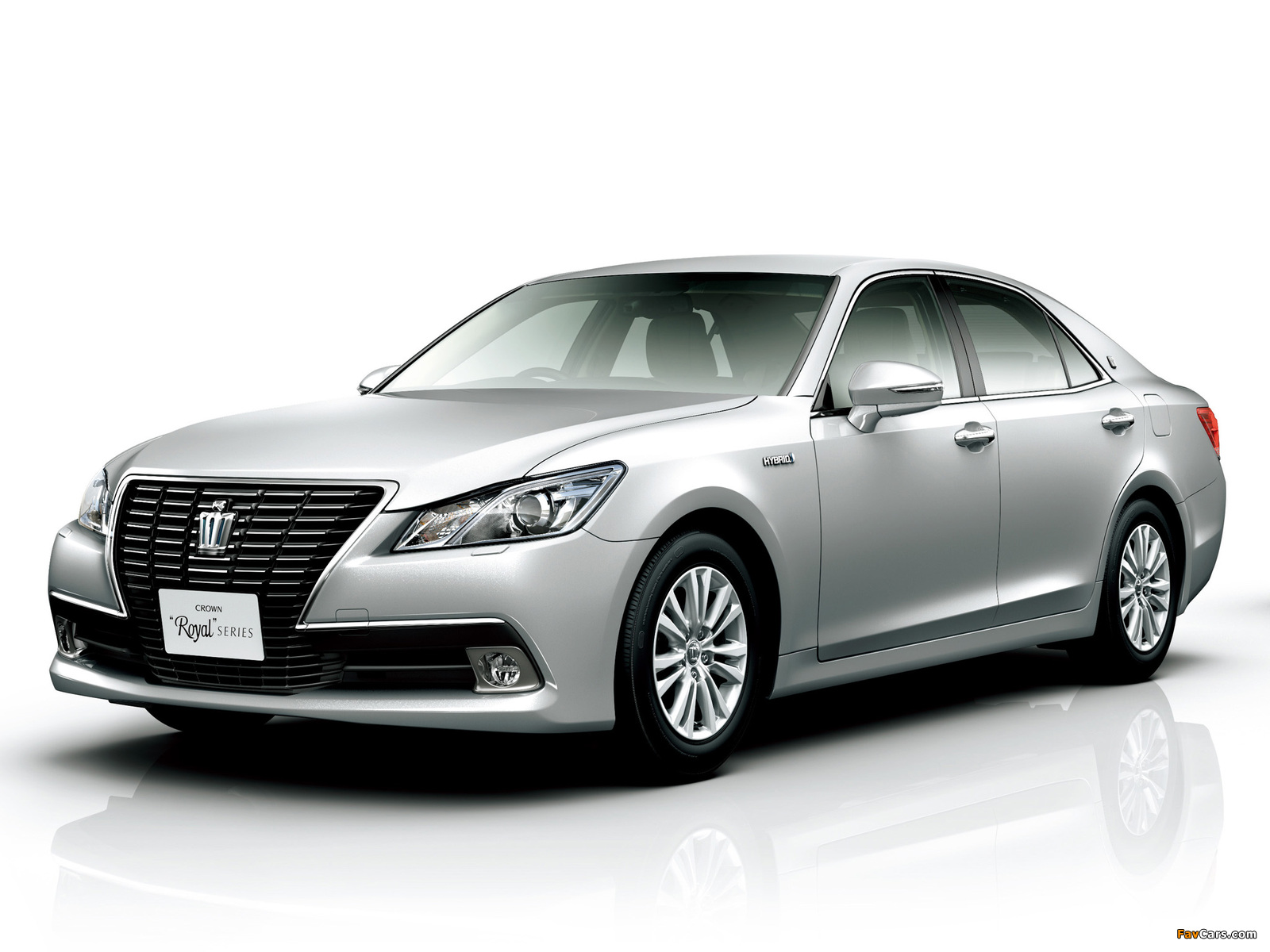 Toyota Crown Hybrid Royal Saloon (S210) 2012 images (1600 x 1200)