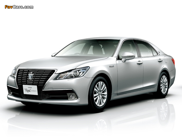 Toyota Crown Hybrid Royal Saloon (S210) 2012 images (640 x 480)