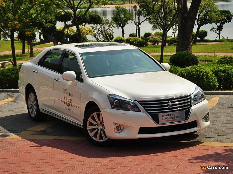 Toyota Crown Royal Saloon VIP CN-spec (S200) 2012 wallpapers (800 x 600)