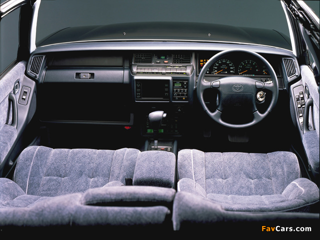 Toyota Crown Sedan (S130) 1991–95 wallpapers (640 x 480)