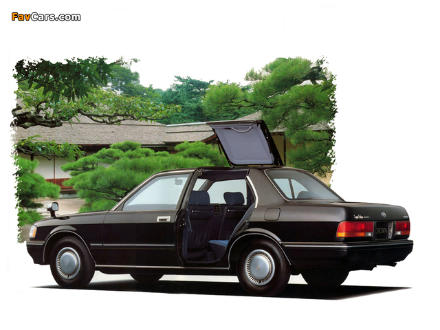 Toyota Crown Sedan (S130) 1991–95 wallpapers (640 x 480)