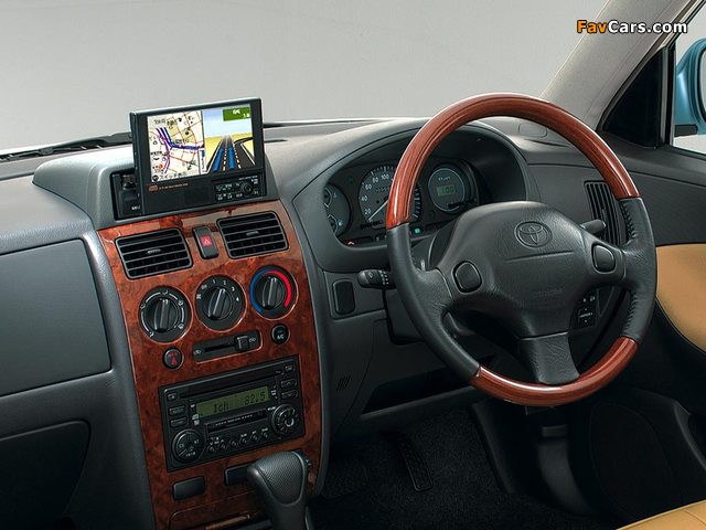 Images of Toyota Duet (M100/110A) 2001–04 (640 x 480)