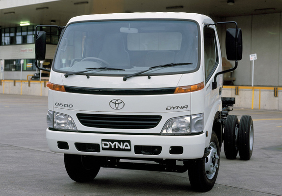 Images of Toyota Dyna 8500 AU-spec 2001–02