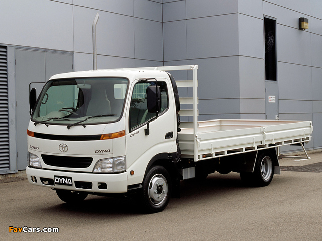 Images of Toyota Dyna 5500 AU-spec 2001–02 (640 x 480)