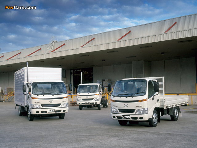 Images of Toyota Dyna (640 x 480)