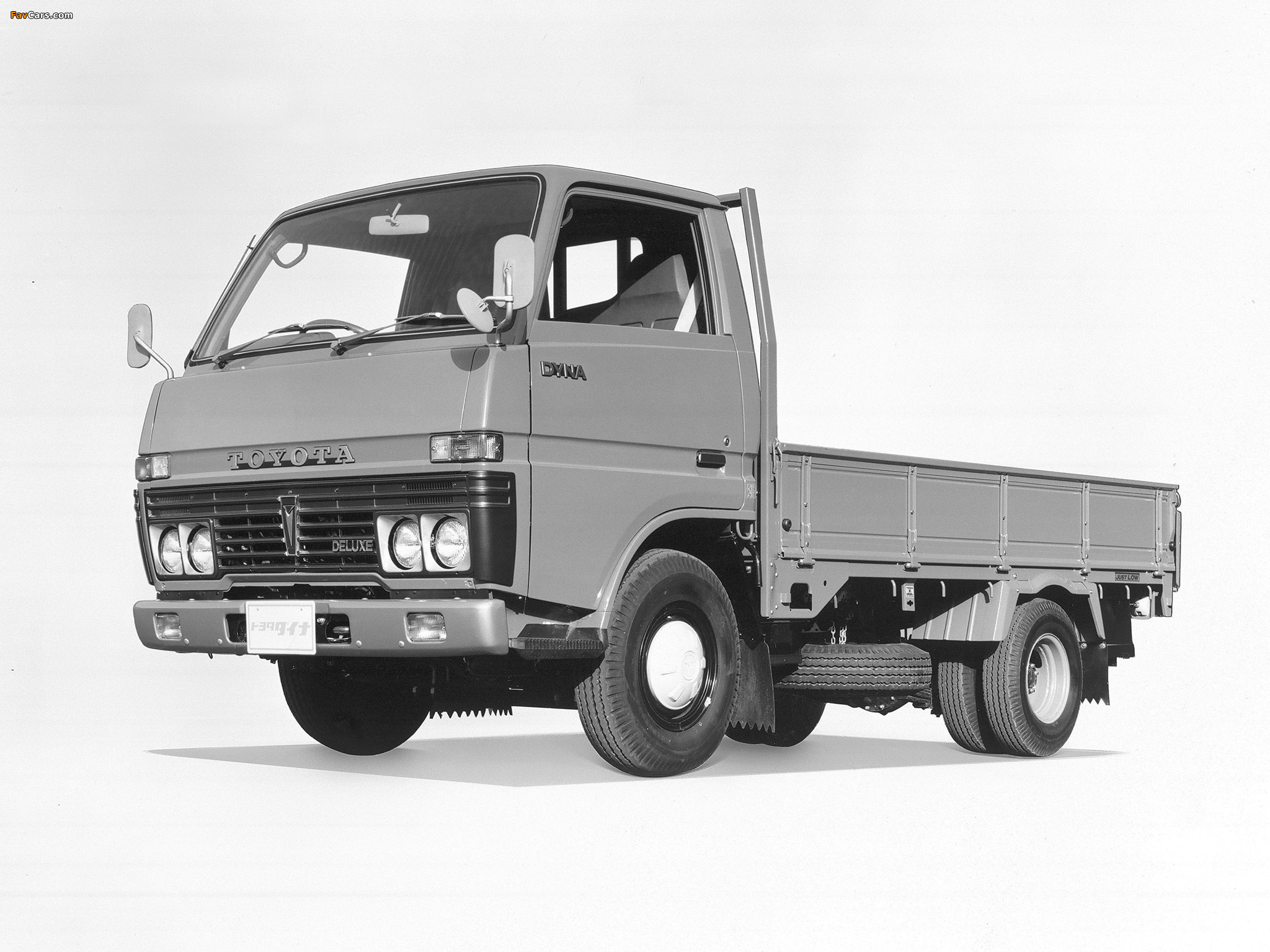Photos of Toyota Dyna JP-spec (U20) 1977–84 (2048 x 1536)